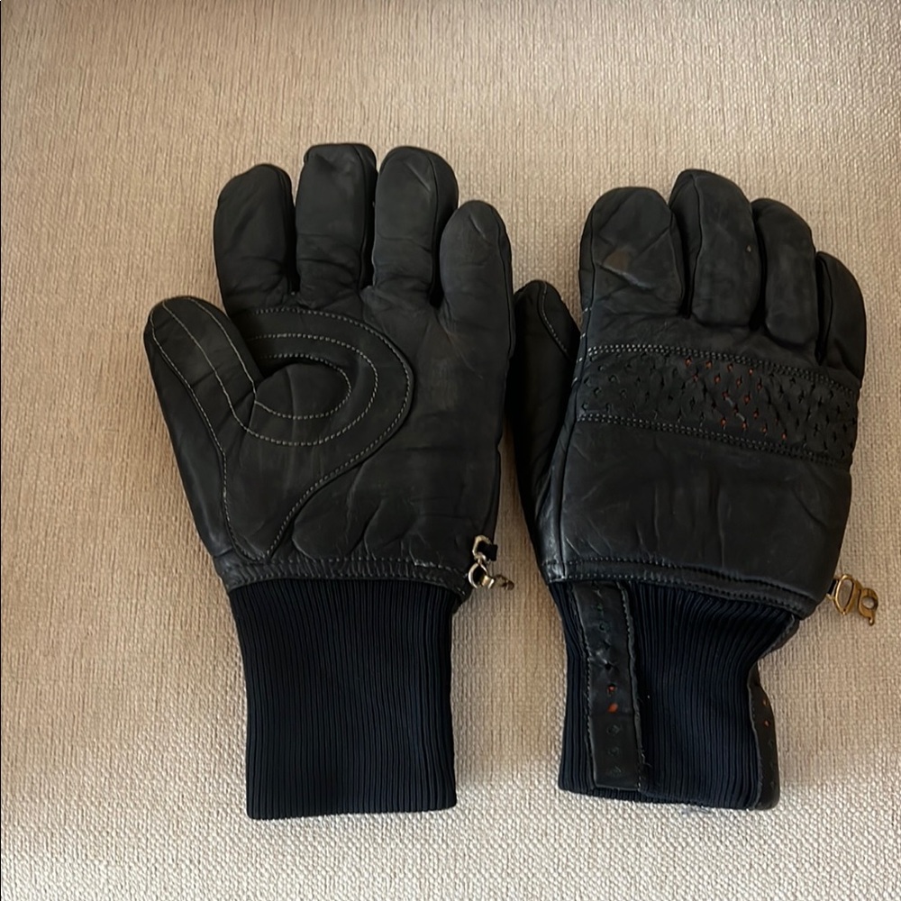 Black Tactical Gloves with Reinforced Knuckles and Padded Palms - vintage